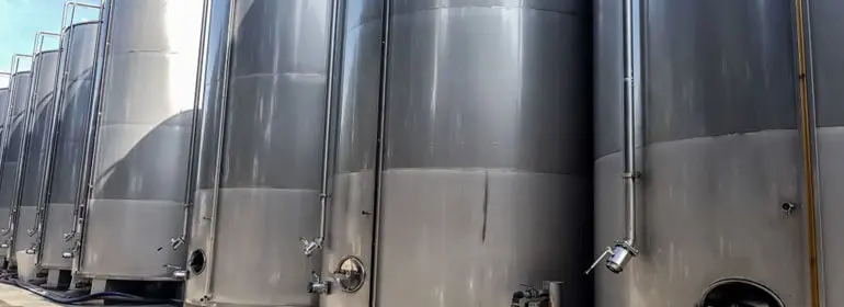 Tanques de acero inoxidable: Usos, tipos y beneficios 2 Tanque inoxidable para agua