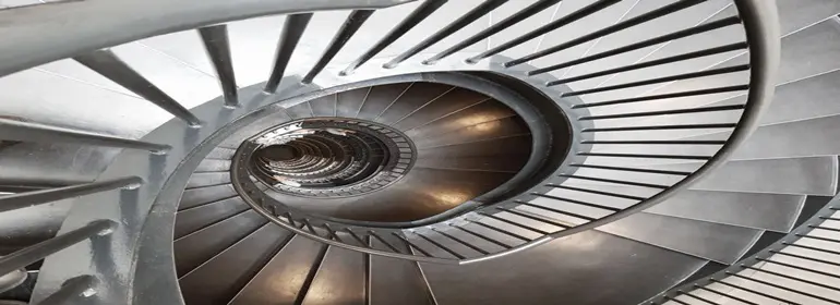¿Qué son los aceros galvanizados? Conoce aquí sus tipos y usos 8 Escaleras de caracol de aceros galvanizados