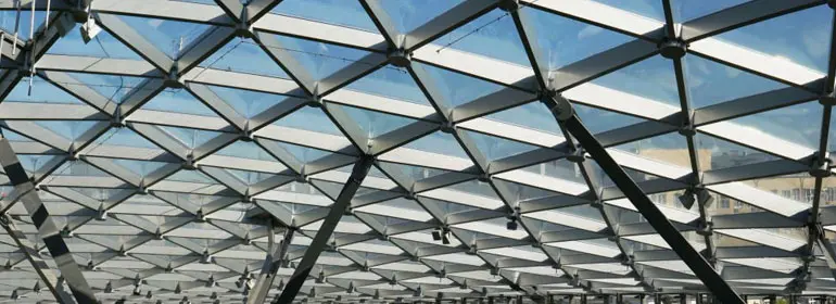 Estructuras de aluminio: Cómo usarlas en la construcción 1 Estructura para techo fabricada con aluminio