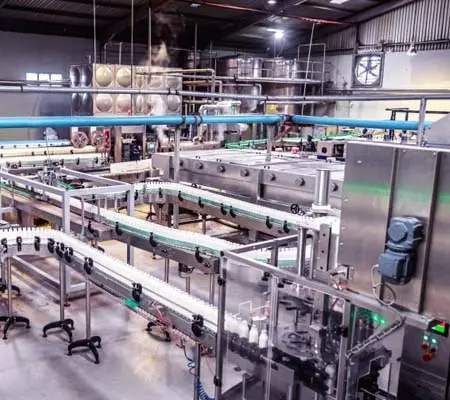 ¿Qué importancia tiene el acero inoxidable en la Industria Alimentaria? 2 Línea de producción de productos alimenticios