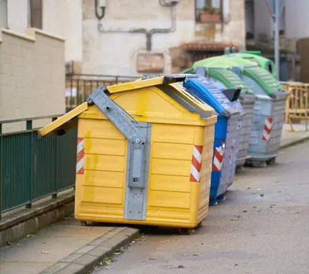 Mobiliario urbano de aluminio: Conoce sus ventajas 5 Mobiliario urbano de aluminio para contendores de basura