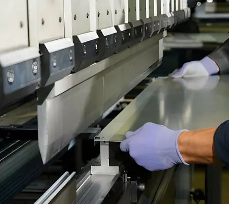 ¿Qué es una cizalla y para qué sirve? ¡Descúbrelo en este blog! 2 Cizalla hidráulica para metales