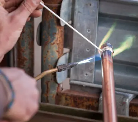 Soldadura de aluminio: Descubre 8 Técnicas para hacerlo efectivamente 6 Soldadura de tubo de cobre con soplete y varilla de aporte - Soldadura de aluminio